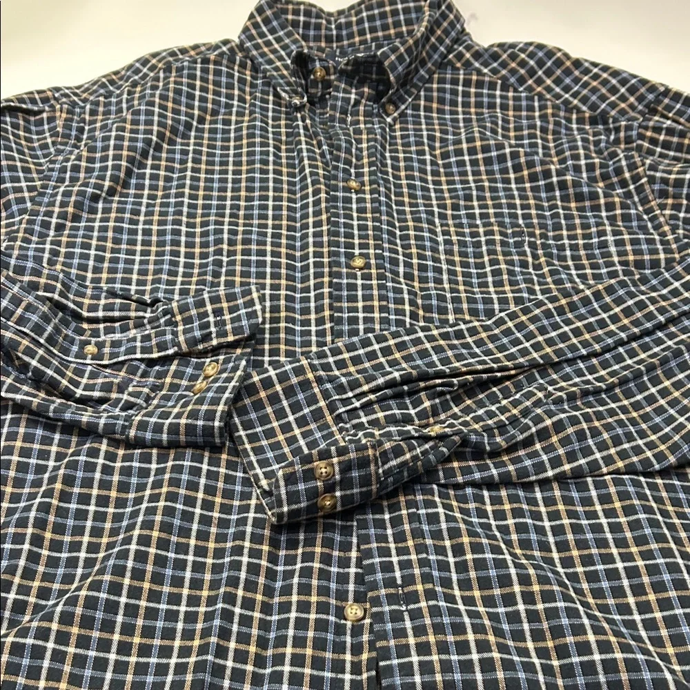 Roundtree & Yorke Men's Checkered Shirt - Navy and Beige - Picture 6 of 16